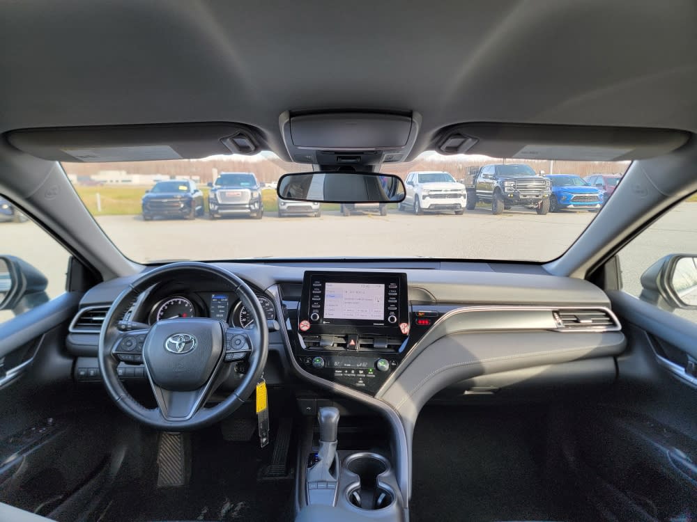 Thumbnail: 2023 Toyota Camry - 9