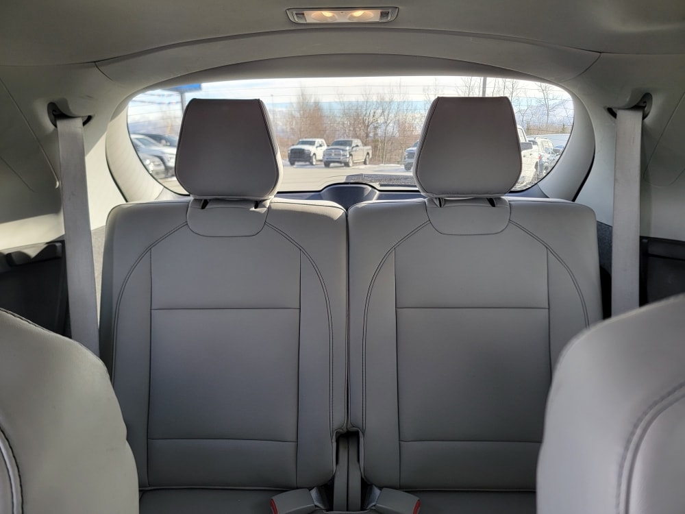Thumbnail: 2018 Acura MDX - 12