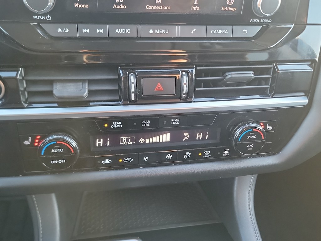 Thumbnail: 2022 Nissan Pathfinder - 22