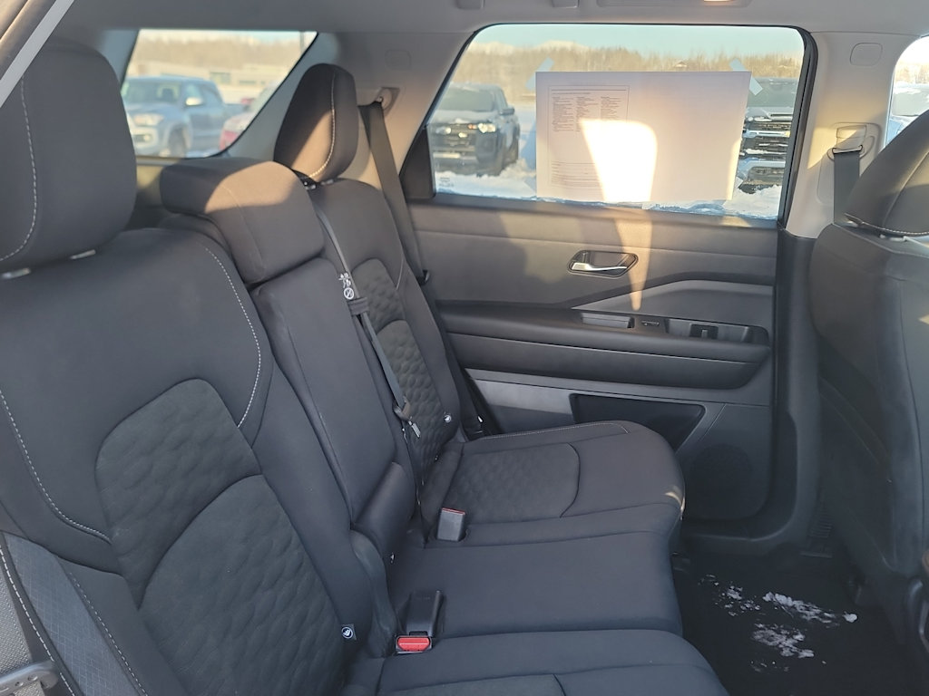 Thumbnail: 2022 Nissan Pathfinder - 11