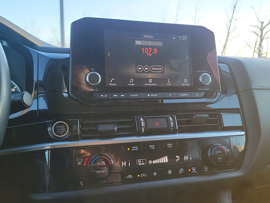 Thumbnail: 2022 Nissan Pathfinder - 12