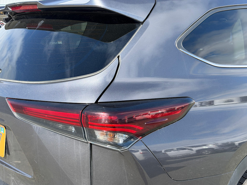 Thumbnail: 2024 Toyota Highlander - 18