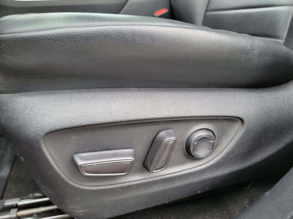 Thumbnail: 2023 Toyota Highlander - 23