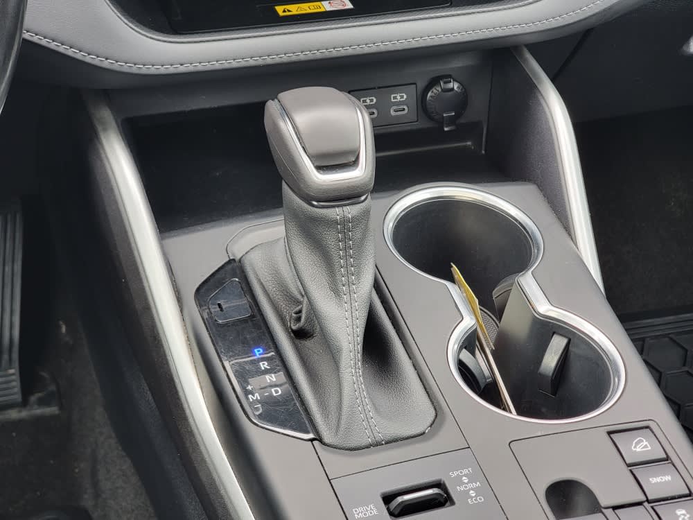 Thumbnail: 2023 Toyota Highlander - 14