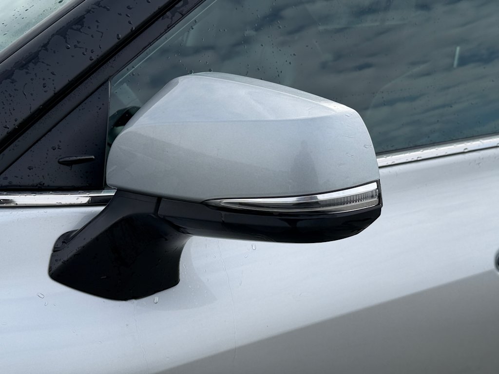 Thumbnail: 2023 Toyota Highlander - 12