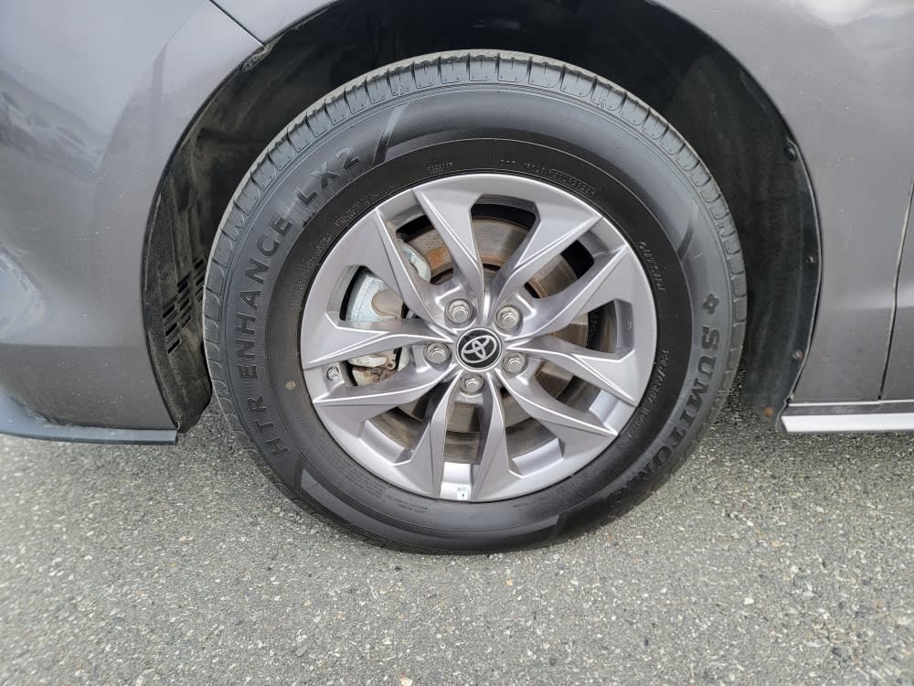 Thumbnail: 2023 Toyota Sienna - 7