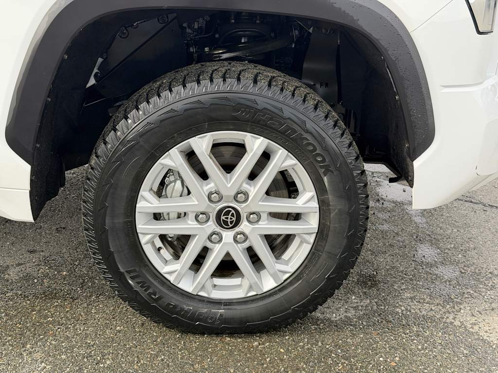 Thumbnail: 2024 Toyota Tundra - 15