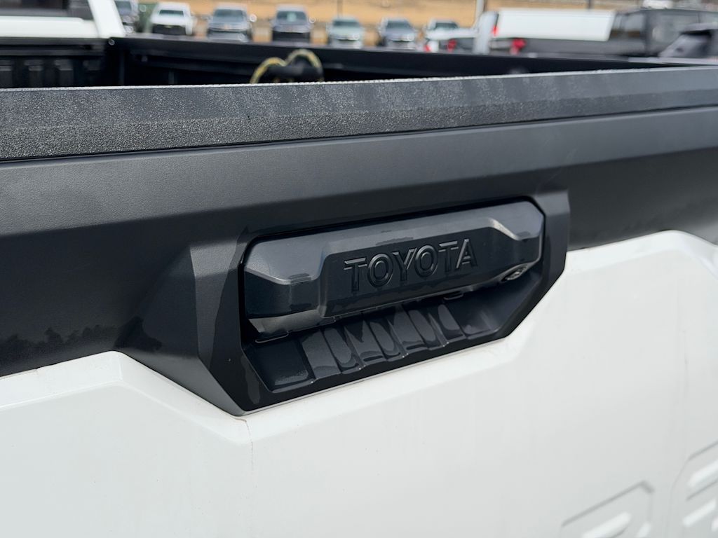 Thumbnail: 2024 Toyota Tundra - 21