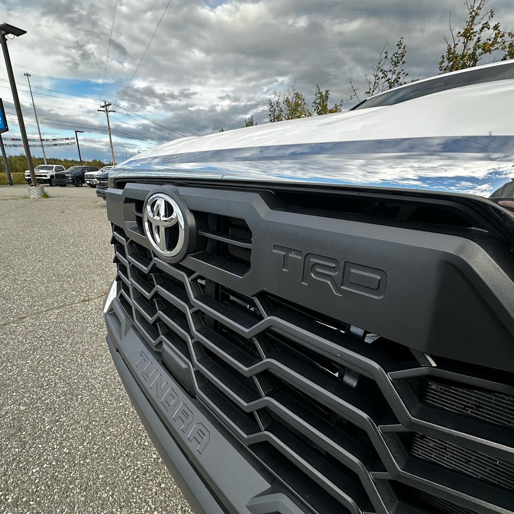 Thumbnail: 2024 Toyota Tundra - 6