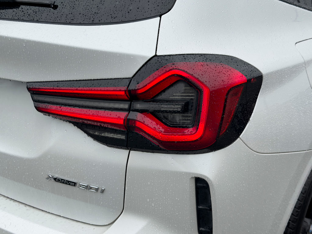Thumbnail: 2023 BMW X3 - 21