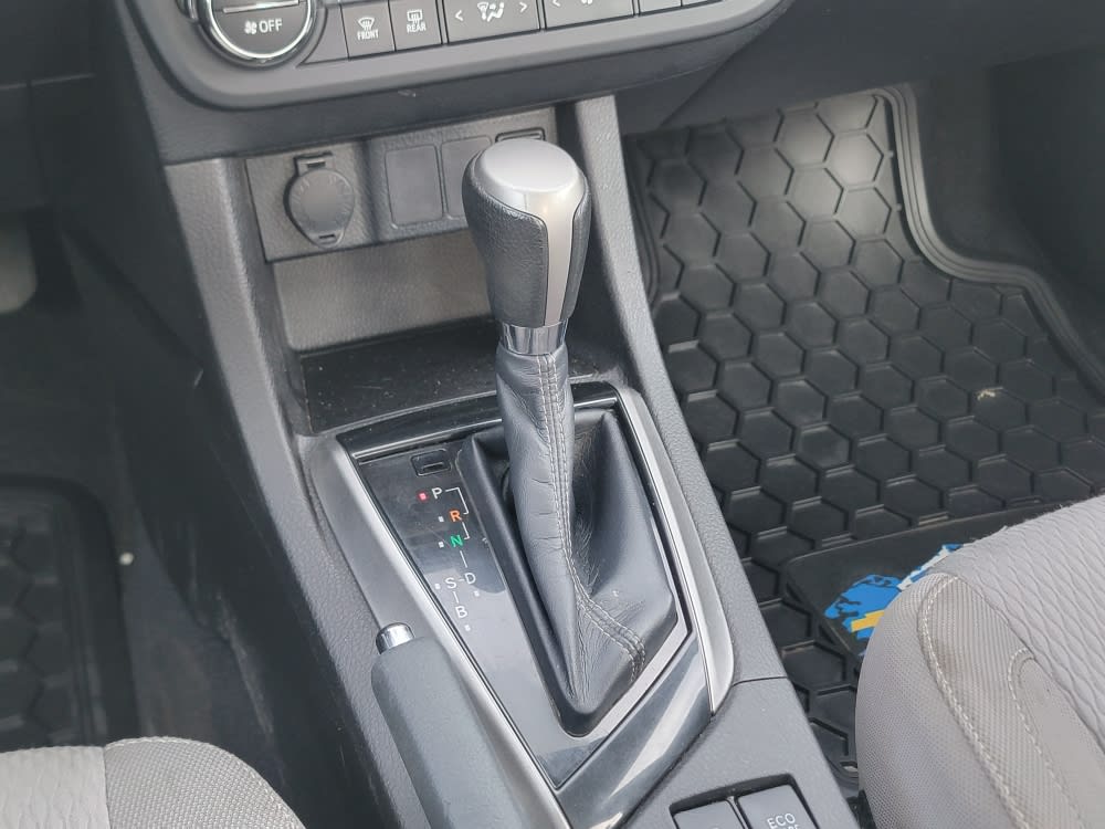 Thumbnail: 2014 Toyota Corolla - 14