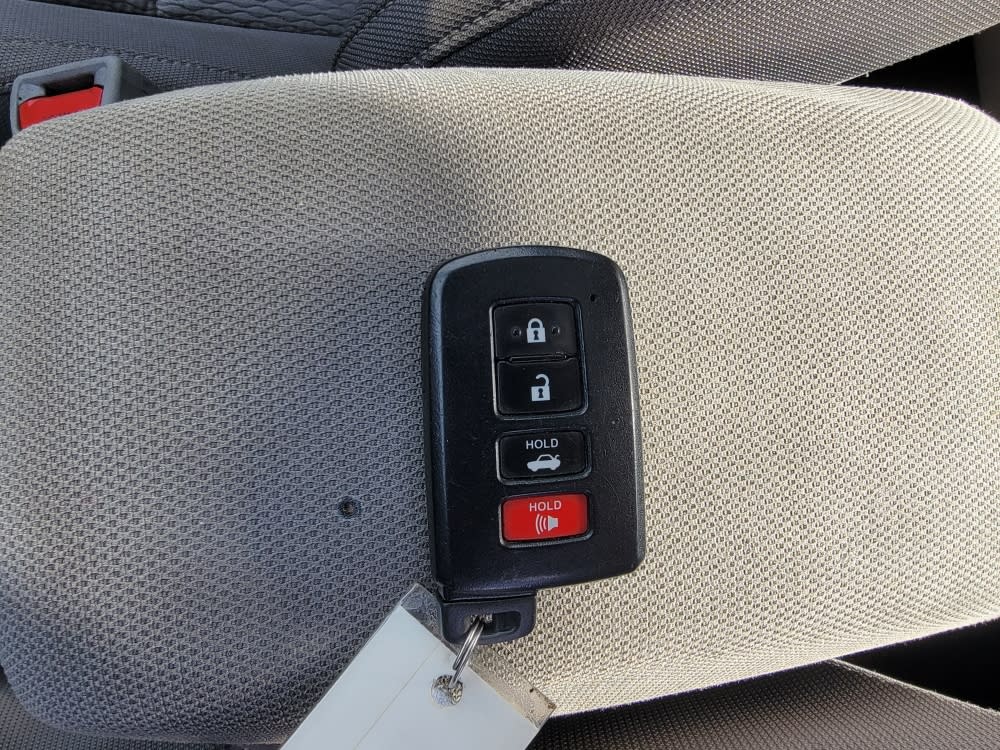 Thumbnail: 2014 Toyota Corolla - 17