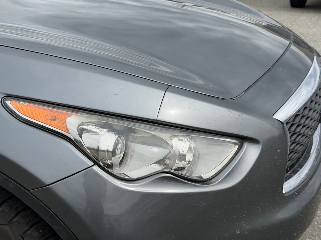 Thumbnail: 2017 INFINITI QX70 - 16