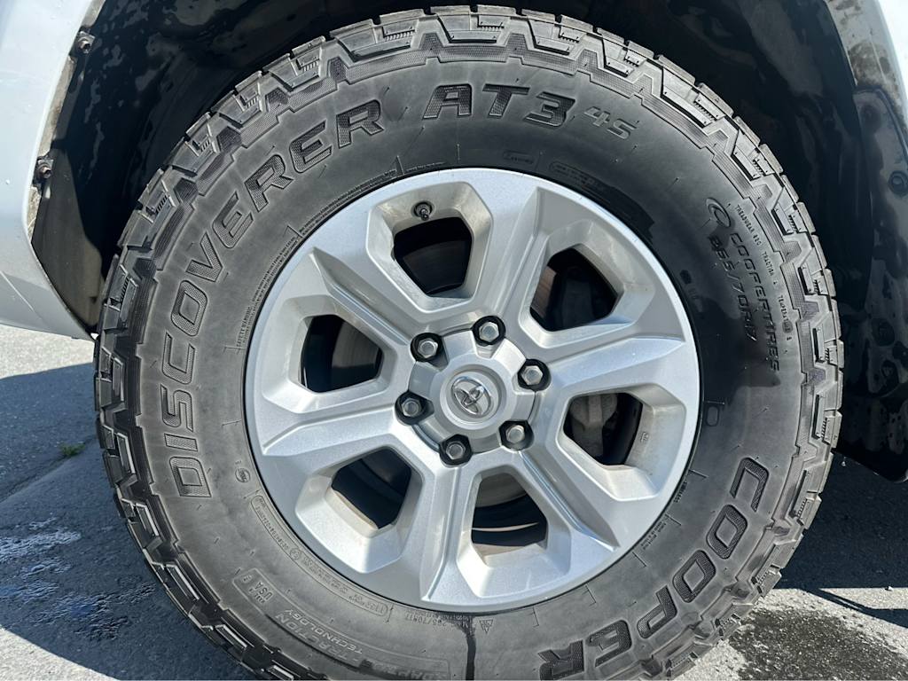 Thumbnail: 2018 Toyota 4Runner - 5