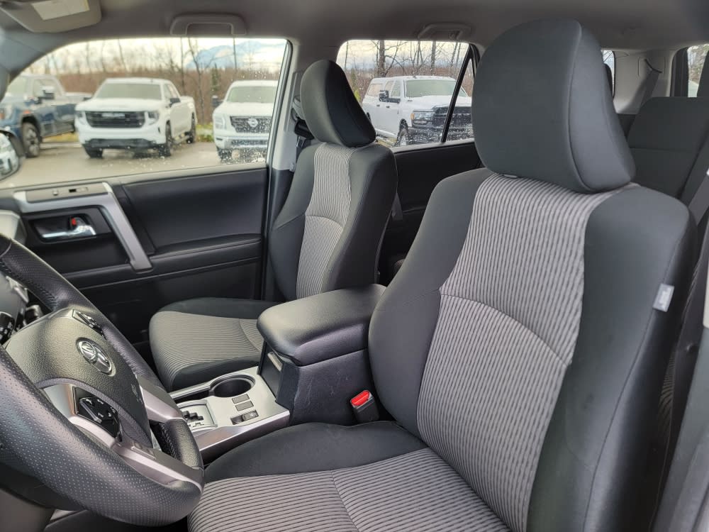 Thumbnail: 2023 Toyota 4Runner - 9