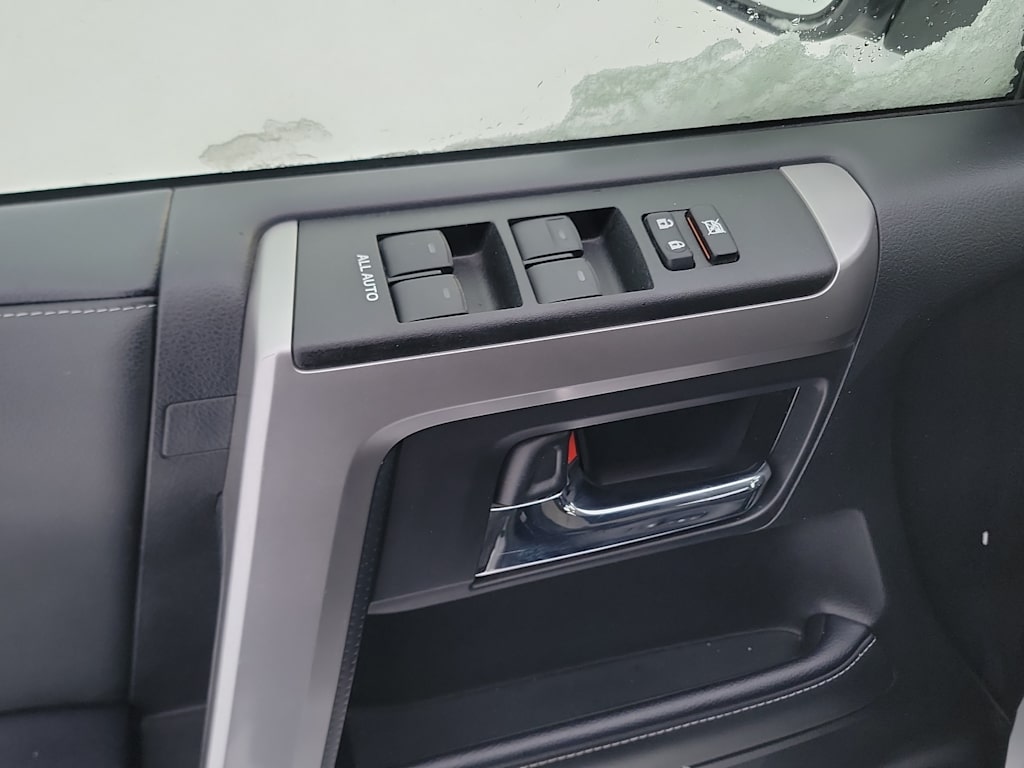 Thumbnail: 2024 Toyota 4Runner - 21