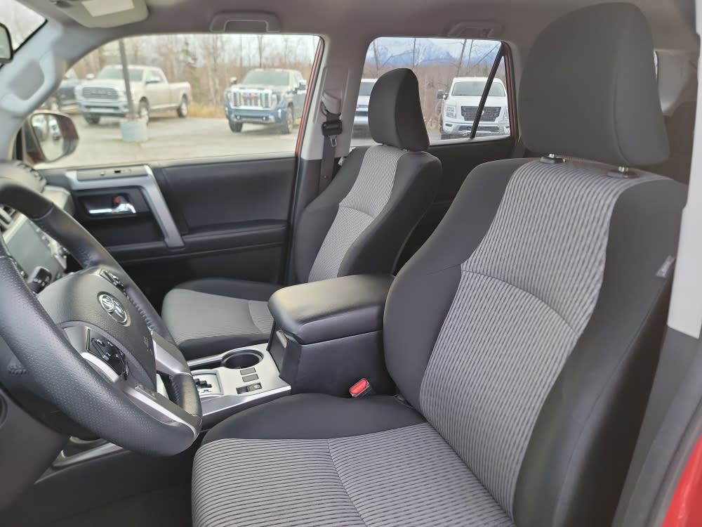 Thumbnail: 2024 Toyota 4Runner - 10