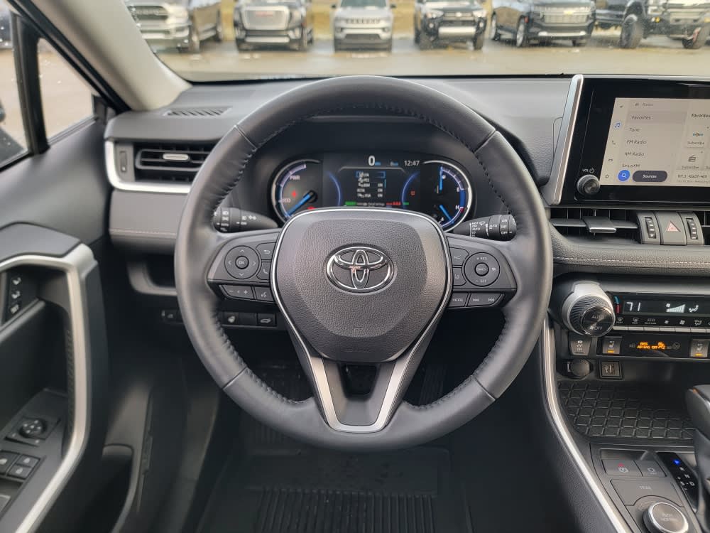 Thumbnail: 2024 Toyota RAV4 - 2