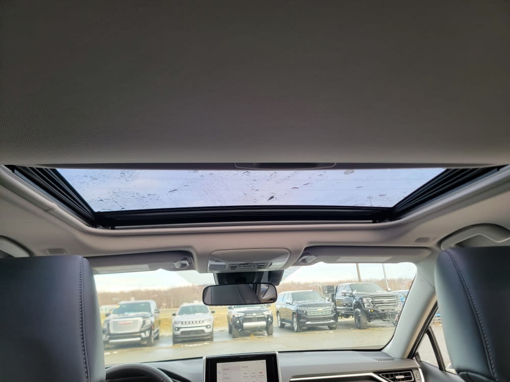 Thumbnail: 2024 Toyota RAV4 - 23