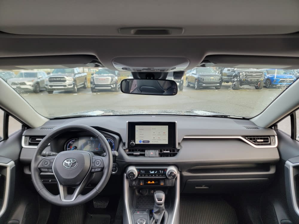 Thumbnail: 2024 Toyota RAV4 - 8