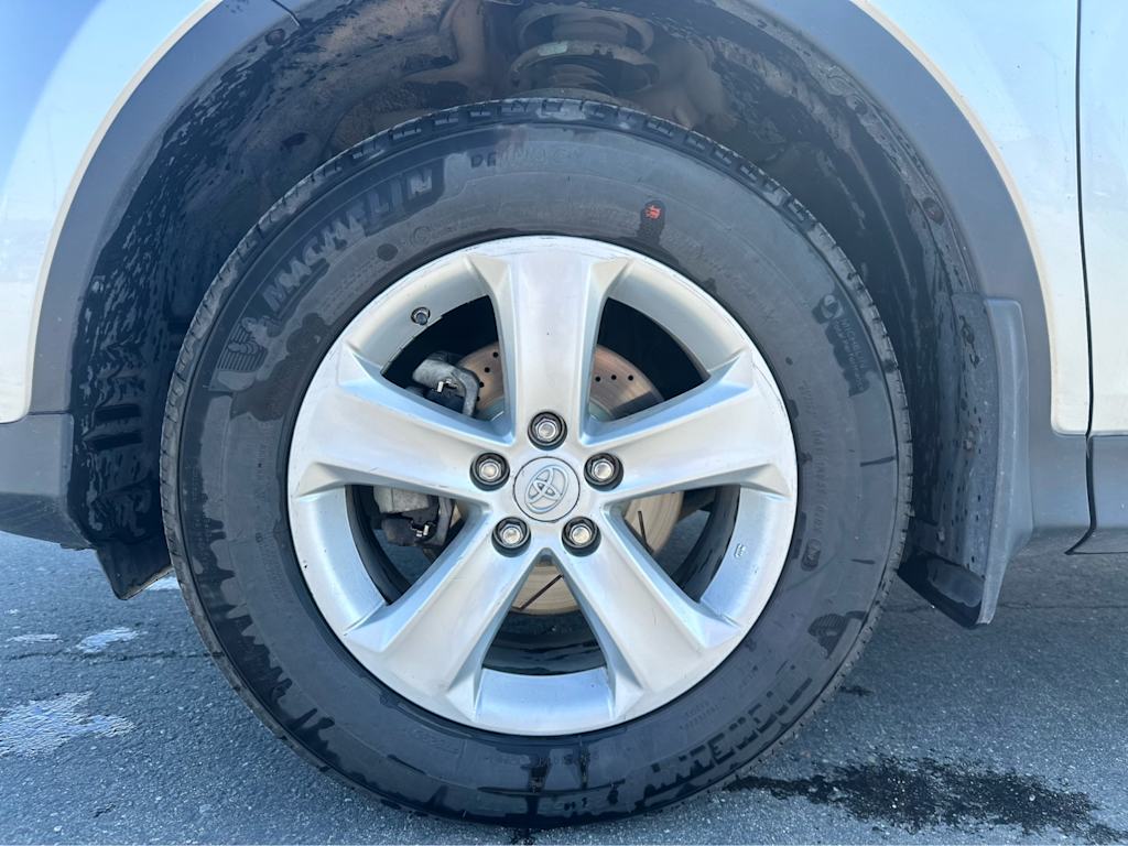 2013 Toyota RAV4 XLE 6
