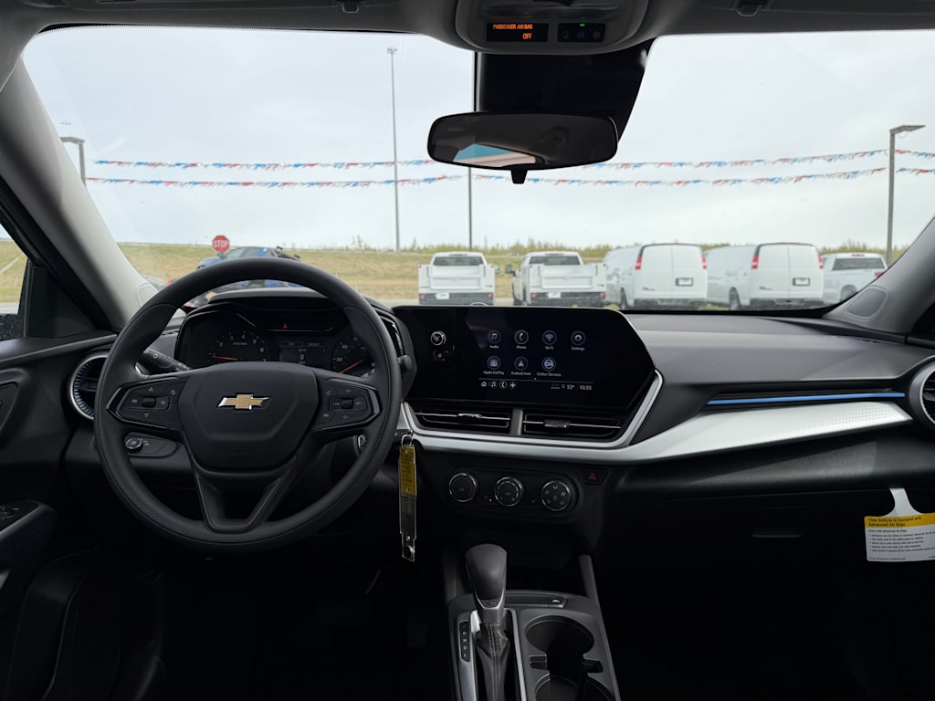 Thumbnail: 2026 Chevrolet Trax - 8