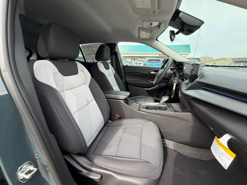 Thumbnail: 2026 Chevrolet Trax - 10
