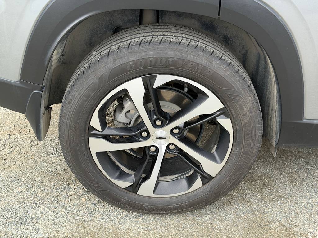 Thumbnail: 2025 Chevrolet Trax - 17