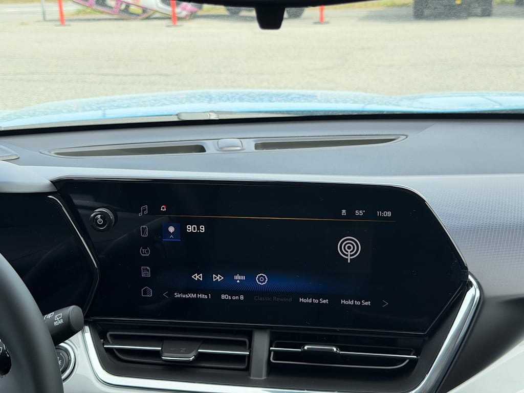 Thumbnail: 2026 Chevrolet Trax - 21