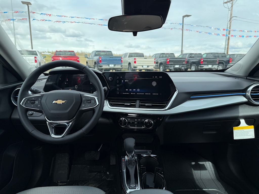 Thumbnail: 2026 Chevrolet Trax - 8