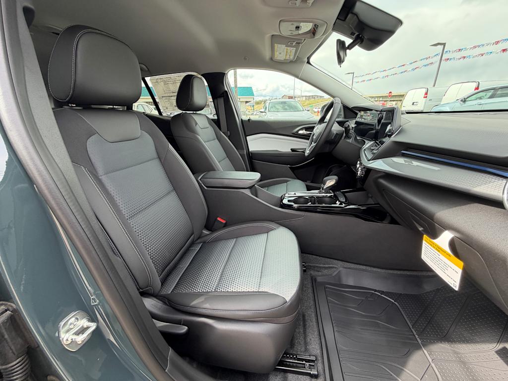 Thumbnail: 2026 Chevrolet Trax - 10