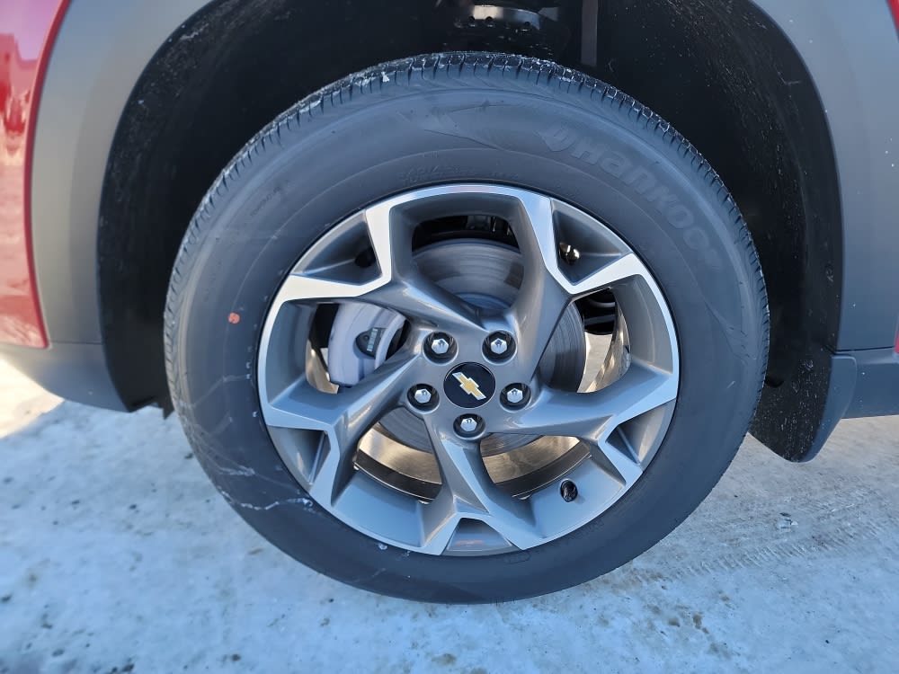 Thumbnail: 2026 Chevrolet Trax - 8