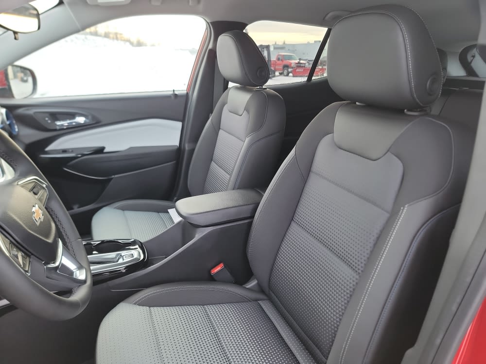 Thumbnail: 2026 Chevrolet Trax - 10