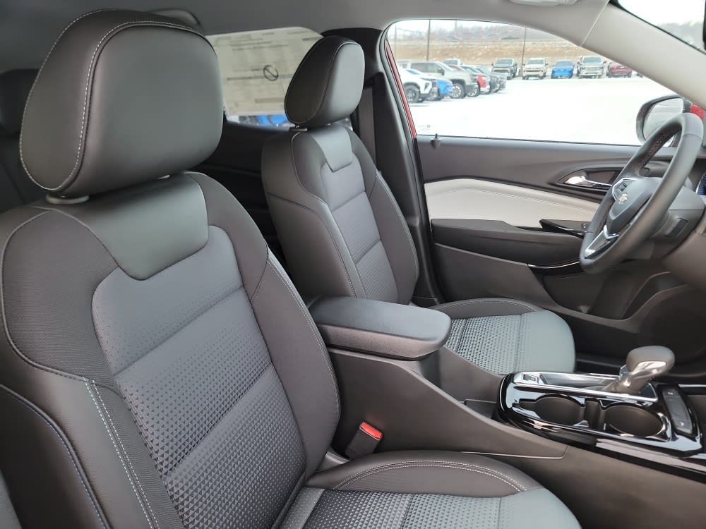 Thumbnail: 2026 Chevrolet Trax - 11