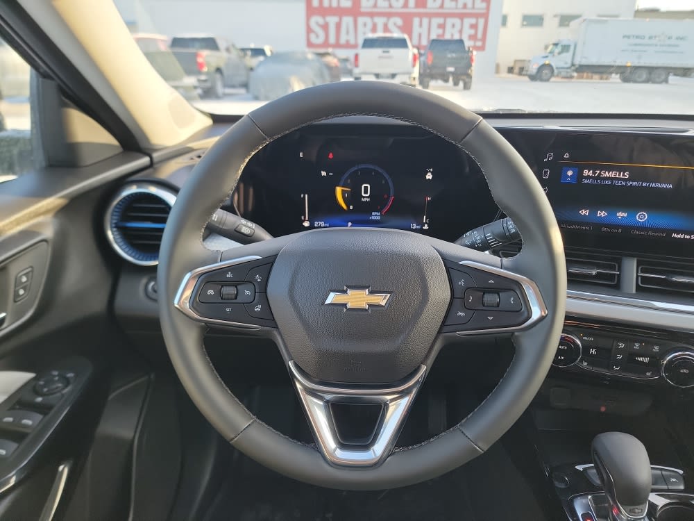 Thumbnail: 2026 Chevrolet Trax - 2