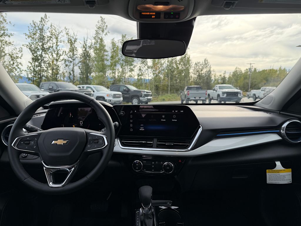 Thumbnail: 2026 Chevrolet Trax - 8