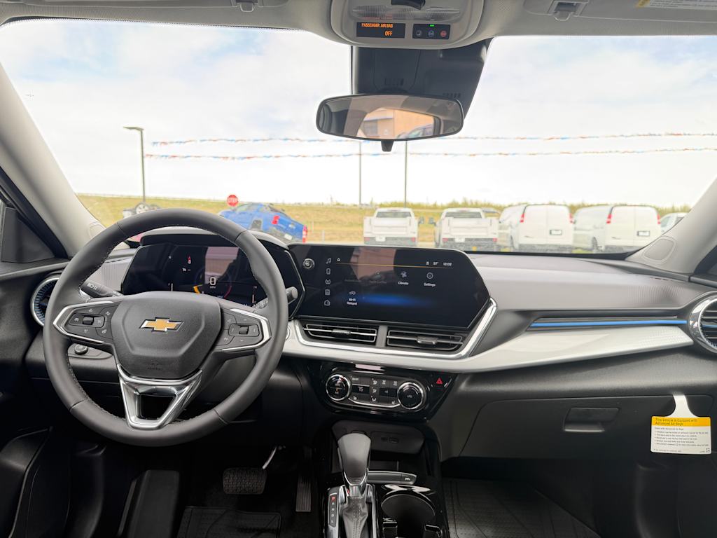 Thumbnail: 2026 Chevrolet Trax - 7