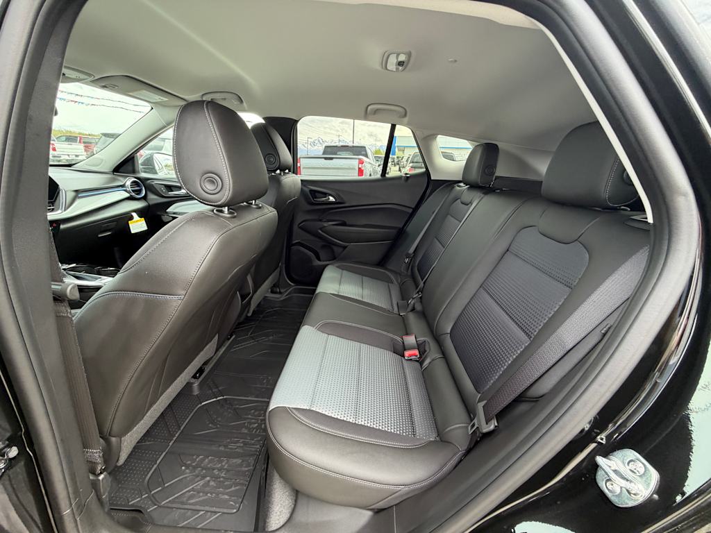 Thumbnail: 2026 Chevrolet Trax - 9