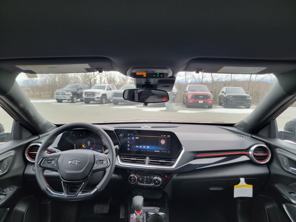 2025 Chevrolet Trax RS 9