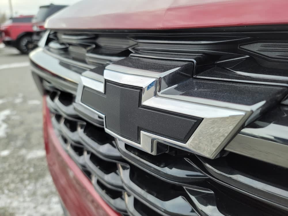 2025 Chevrolet Trax RS 7