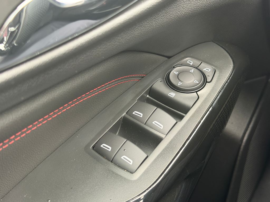 Thumbnail: 2026 Chevrolet Trax - 14