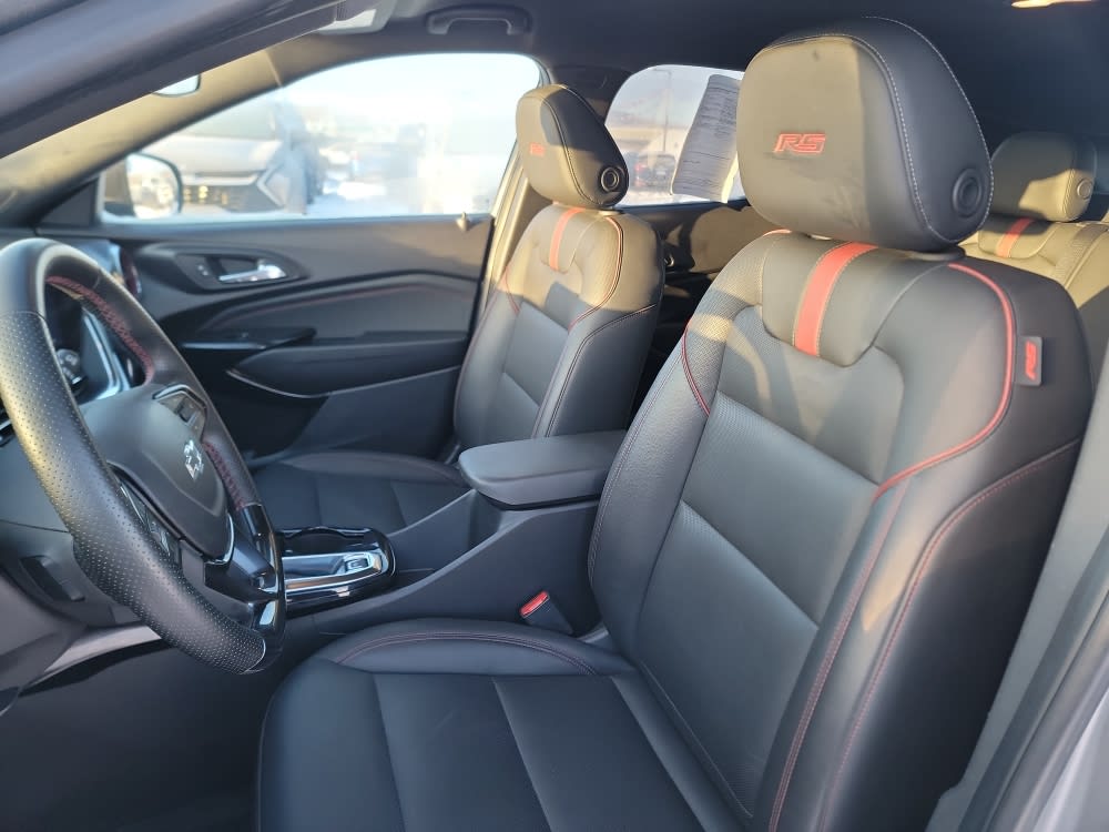 Thumbnail: 2025 Chevrolet Trax - 9