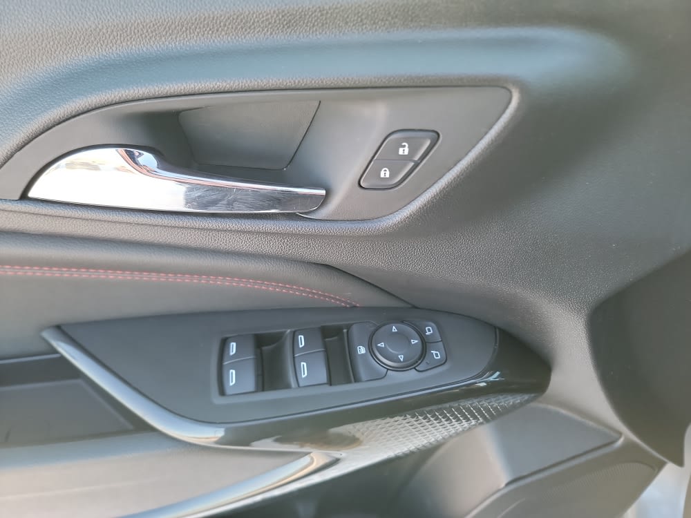 Thumbnail: 2025 Chevrolet Trax - 22