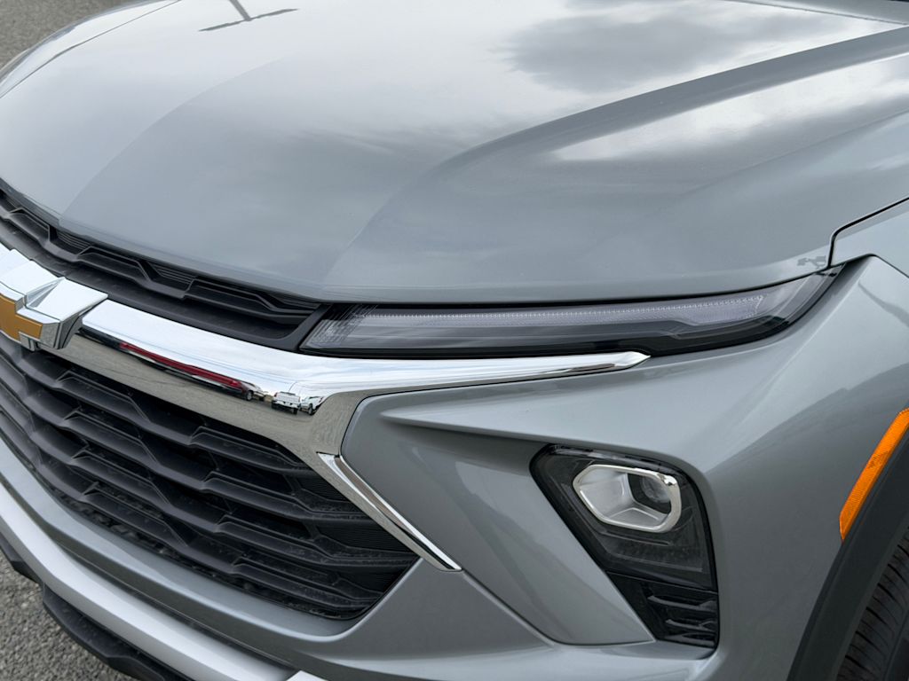 Thumbnail: 2026 Chevrolet TrailBlazer - 21