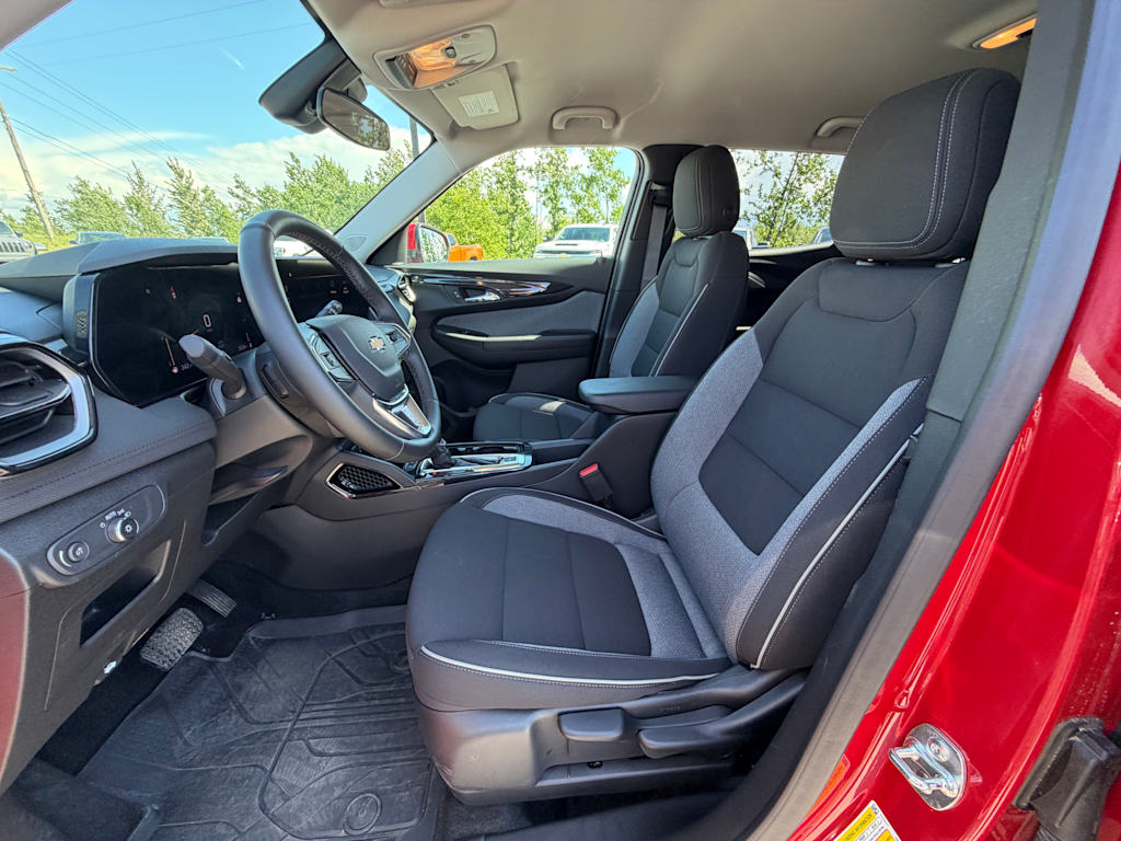 Thumbnail: 2026 Chevrolet TrailBlazer - 9