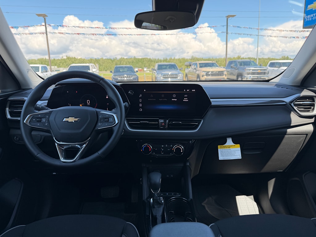 Thumbnail: 2026 Chevrolet TrailBlazer - 8