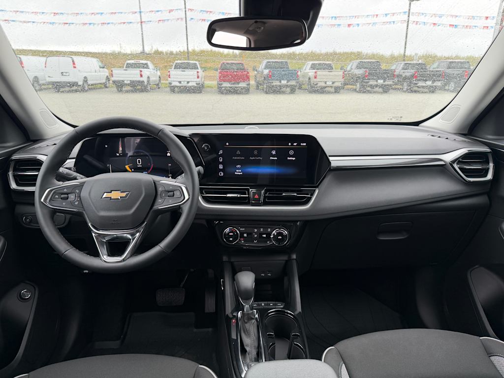Thumbnail: 2026 Chevrolet TrailBlazer - 8