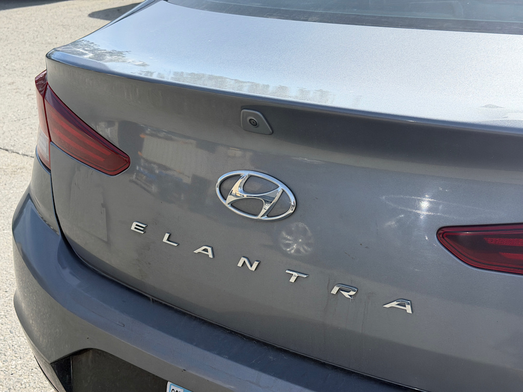 Thumbnail: 2019 Hyundai Elantra - 21