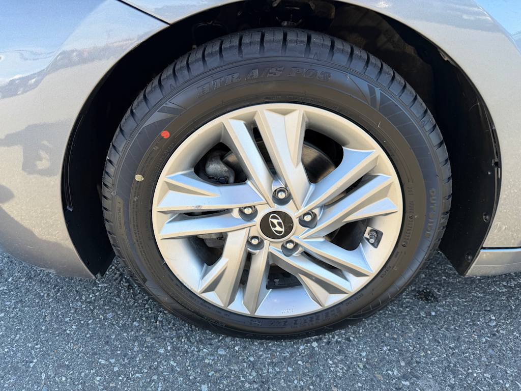 Thumbnail: 2019 Hyundai Elantra - 7