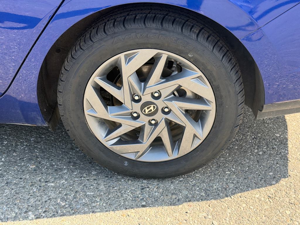 Thumbnail: 2024 Hyundai Elantra - 6